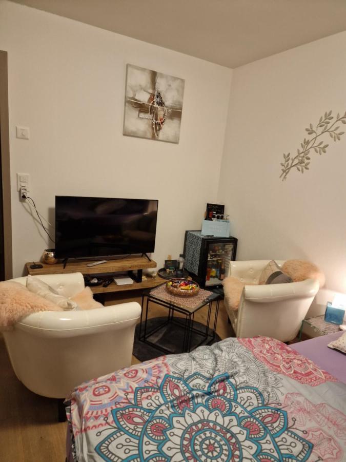 Chambre Aux Bord De L'Areuse Exterior foto